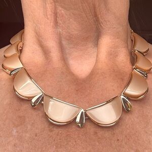 Elegant Gold and Cream Necklace